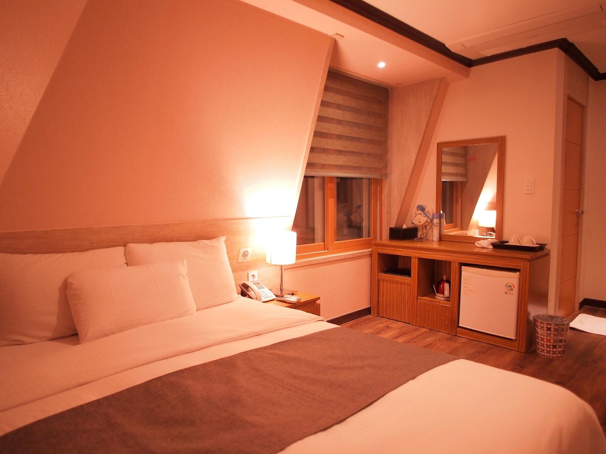 Hotel Four Seasons Jeju Exterior photo